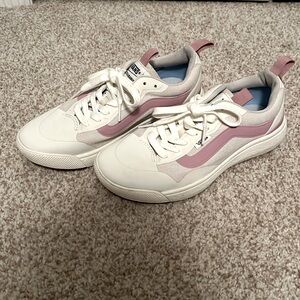 Vans Ultrarange sneakers! Size 6.5